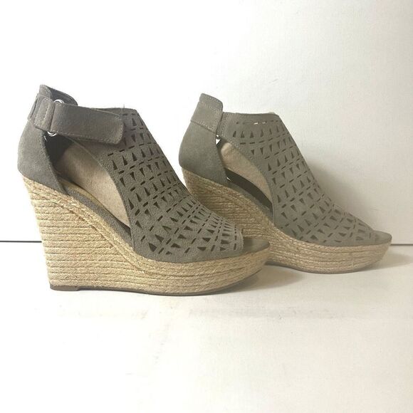 Marc Fisher Taupe Suede Ultra High Heels Wedge Cut Out Wrap Women's 9 M Peep Toe - Picture 3 of 10